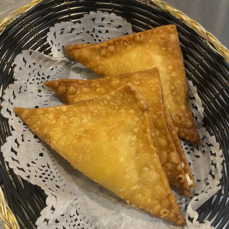 Crab Rangoon(3 pc)